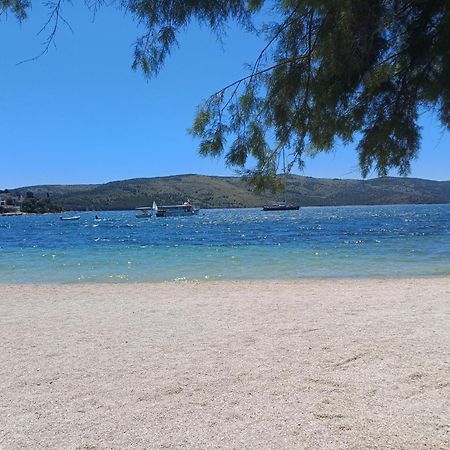 Villa Barbara & Zoran With Free Parking And Heated Swimming Pool セゲット・ヴラニツァ エクステリア 写真