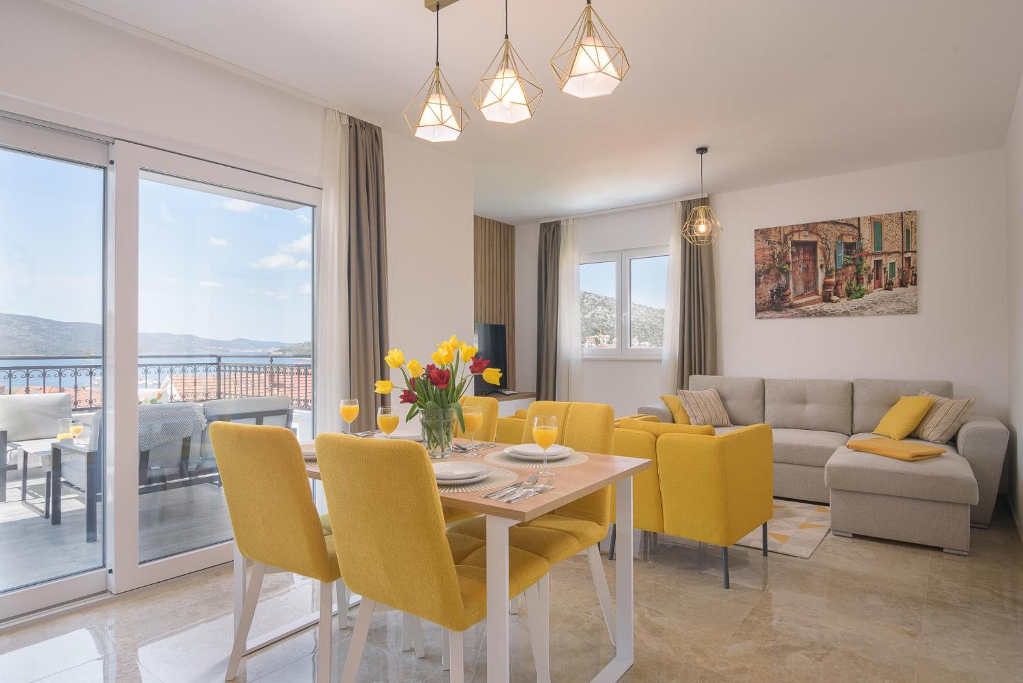 Villa Barbara & Zoran With Free Parking And Heated Swimming Pool セゲット・ヴラニツァ エクステリア 写真